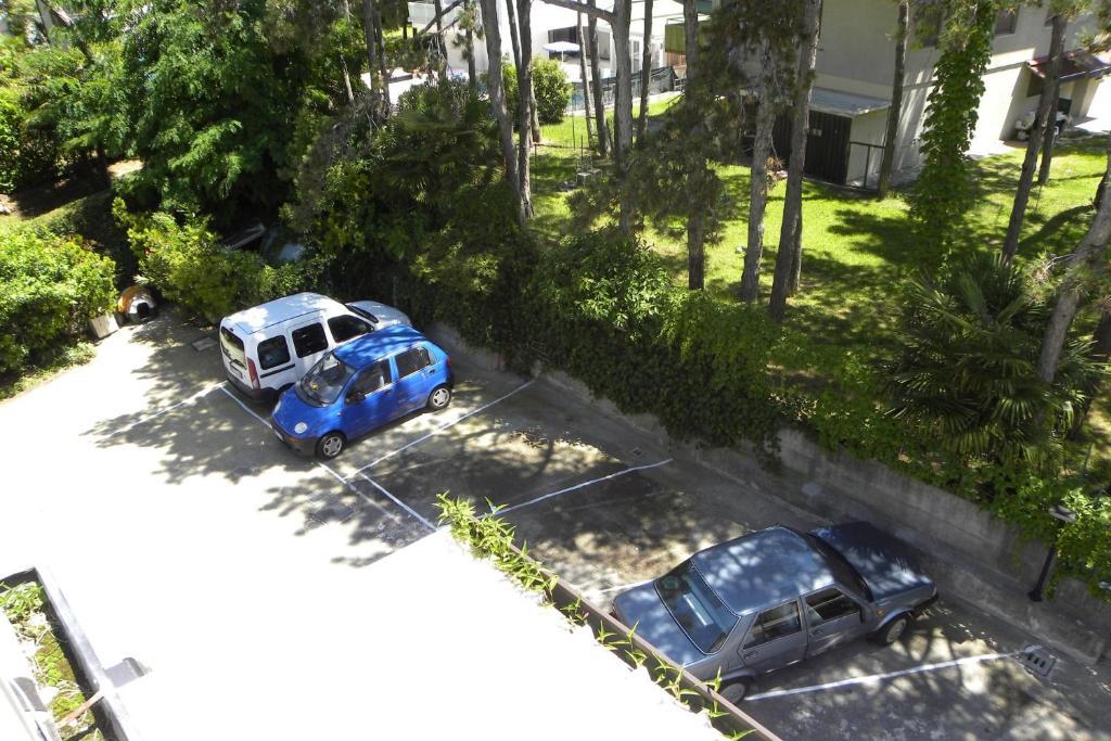 Hotel Santa Cruz Lignano Sabbiadoro Bagian luar foto