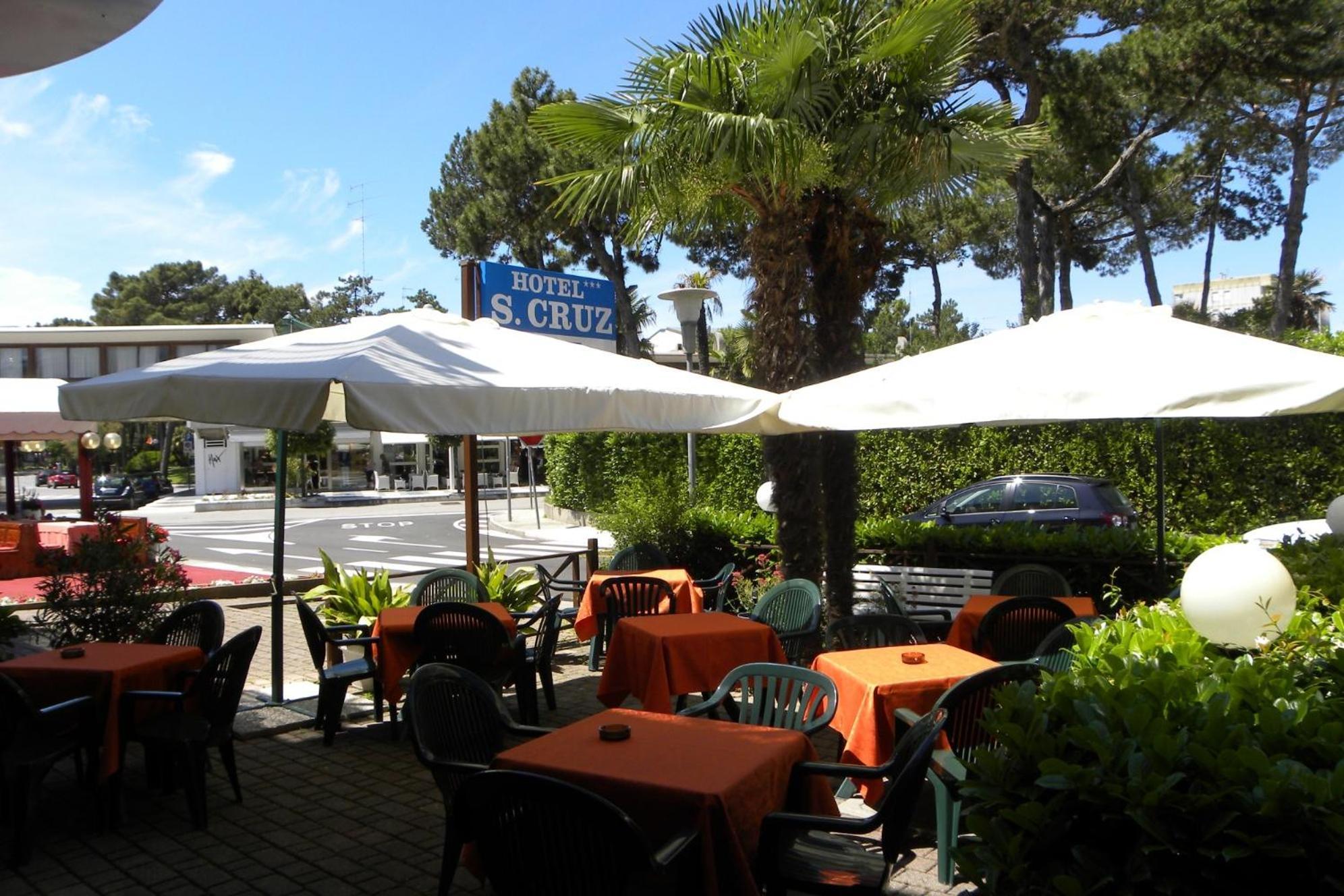 Hotel Santa Cruz Lignano Sabbiadoro Bagian luar foto