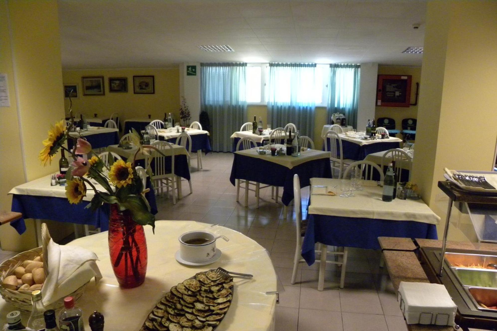 Hotel Santa Cruz Lignano Sabbiadoro Bagian luar foto